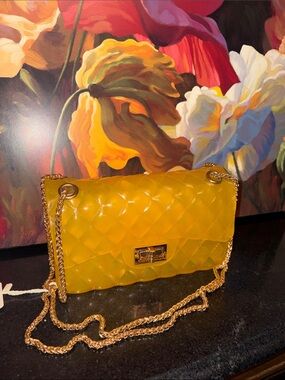 NWT bundle deal 🍓Black Structured Box Bag & Yellow Quilted Chain Shoulder Bag -